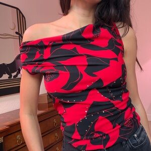 Express y2k 90s Red and Black Off-Shoulder Blouse